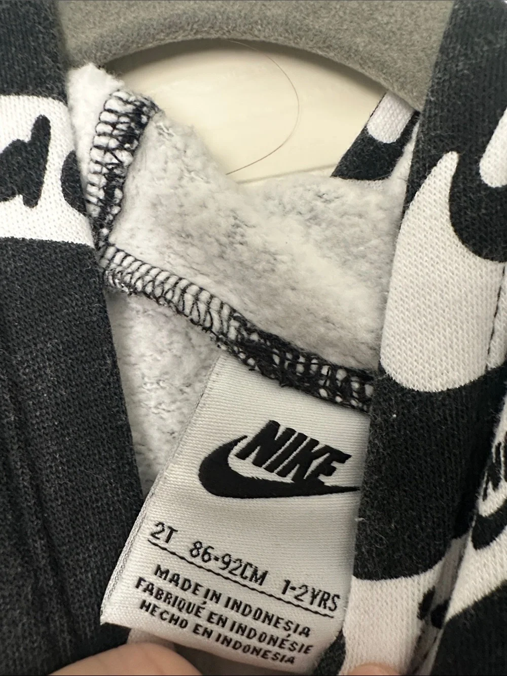 Nike kids pullover